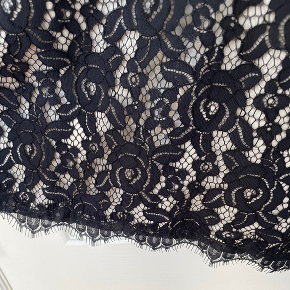 DIANE VON FURSTENBERG black lace skirt - Picture 4 of 9